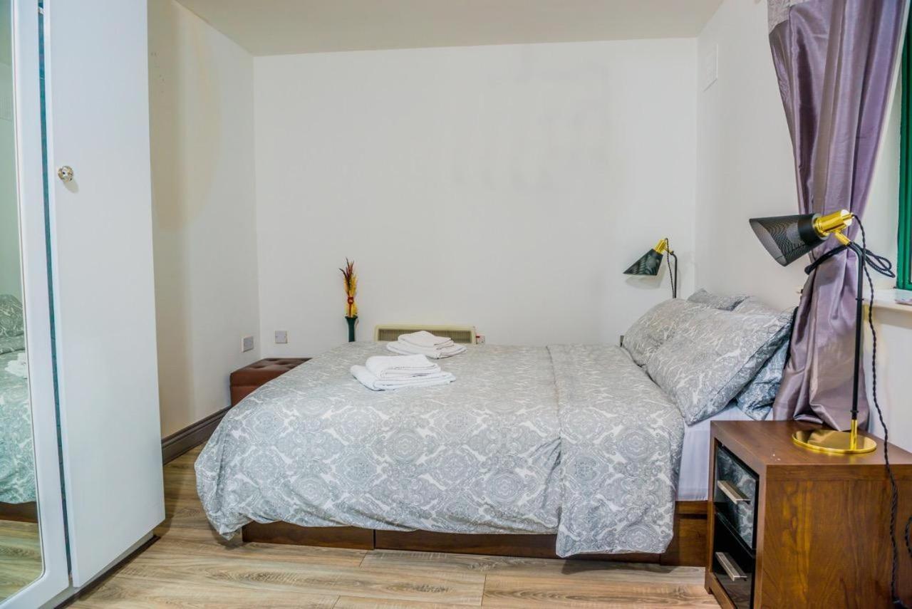 1 Bedroom Apartment By Trinity Dublino Esterno foto